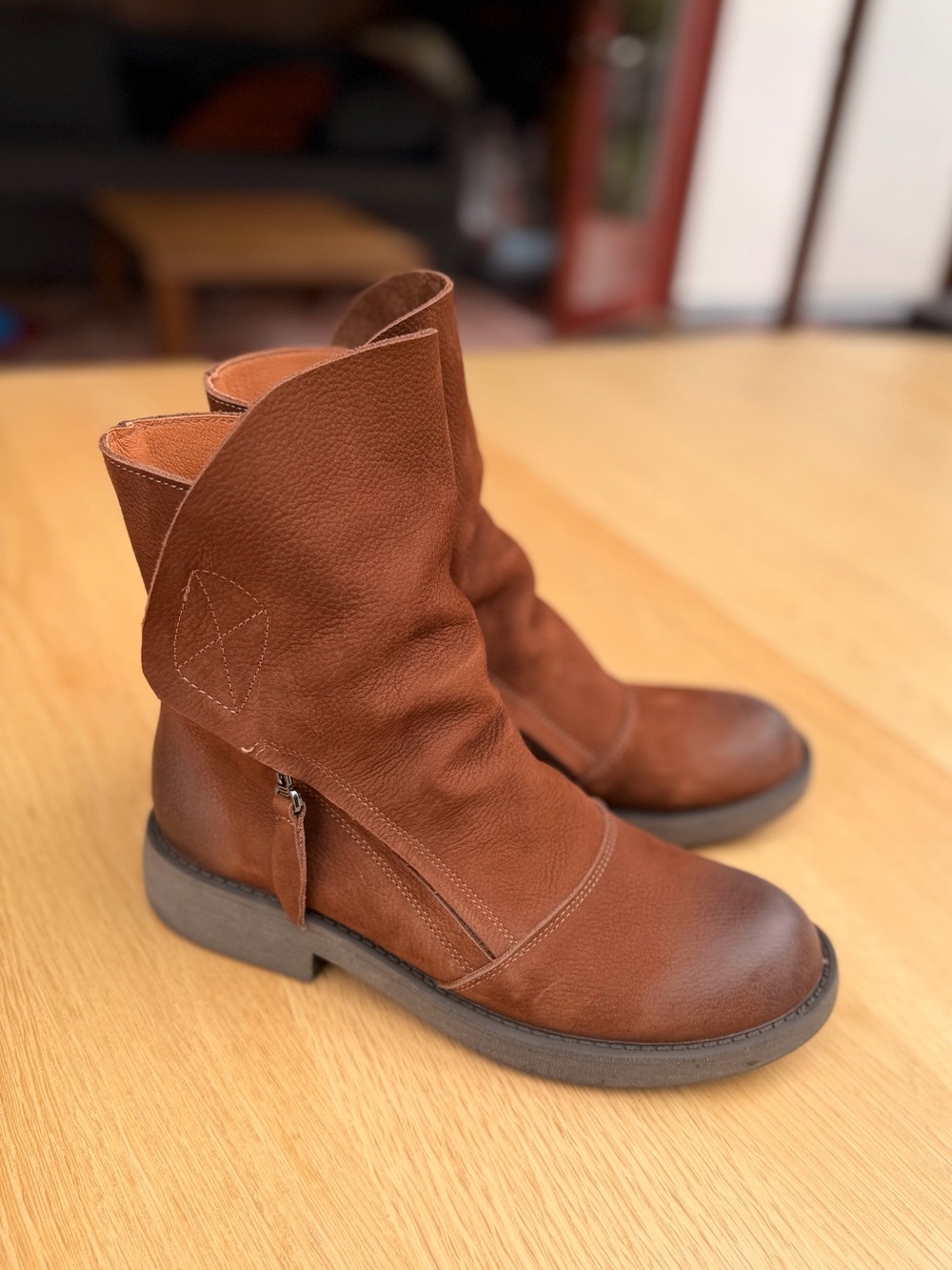 Women's Brown Leather Zipper Ankle Boots